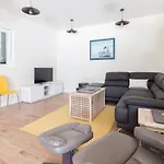 Lali - Modern Near The Sea In Villa