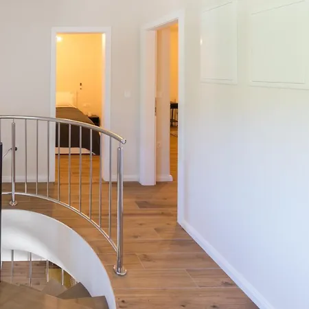 Lali - Modern Near The Sea In Villa