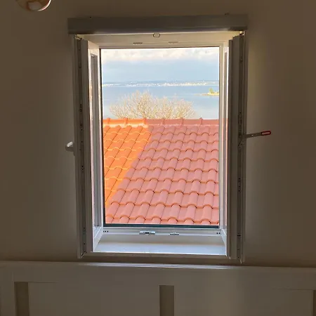 Lali - Modern Near The Sea In Lukoran