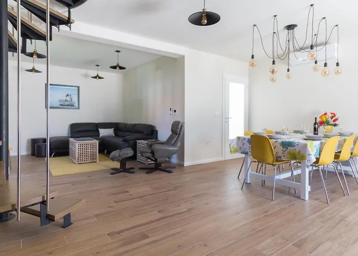 Lali - Modern Near The Sea In Villa