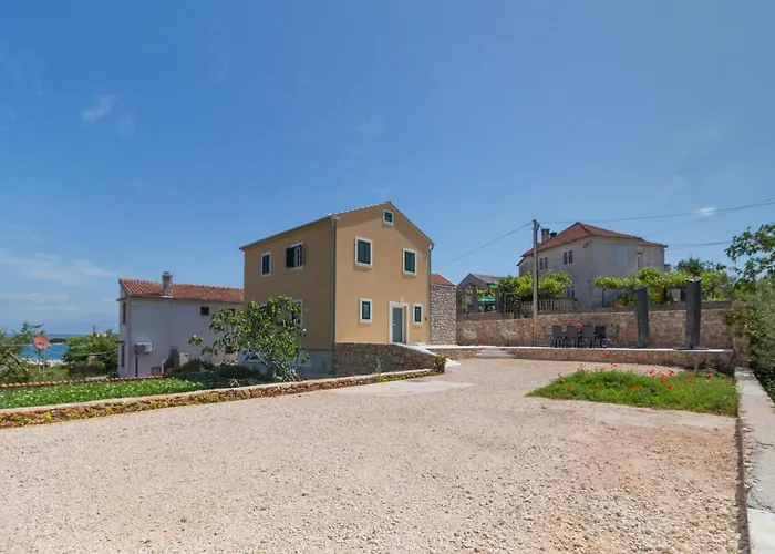 Villa Lali - Modern Near The Sea In
